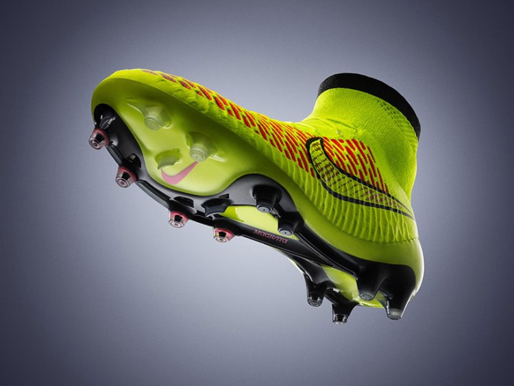 NIKE introduces magista, a flyknit football boot that fits like socks 2