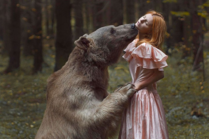 Katerina Plotnikova攝影作品之“美女與野獸” 3