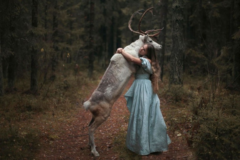 Katerina Plotnikova攝影作品之“美女與野獸” 4