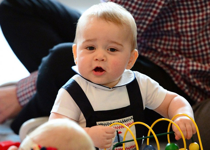 Prince George meets New Zealand babies 14