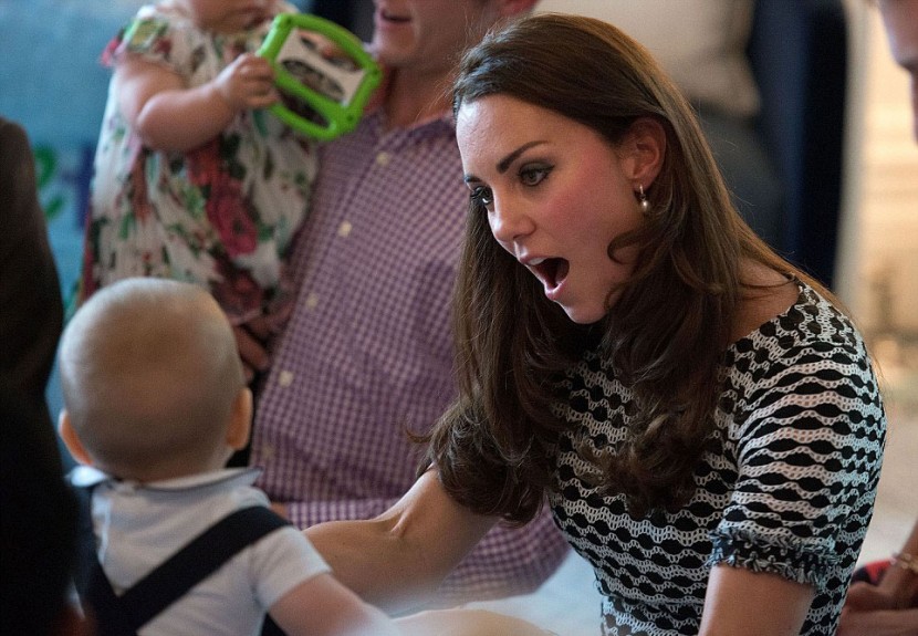 Prince George meets New Zealand babies 30
