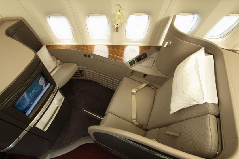 10 Best First-Class Airplane Seats 5