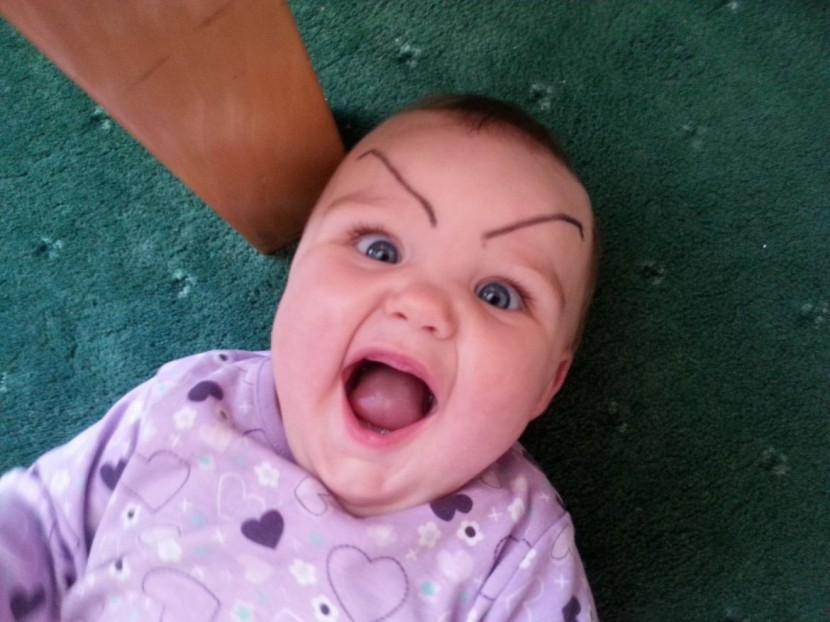 畫眉不再是成年人的專利！網絡掀起為嬰兒畫眉的新熱潮 3