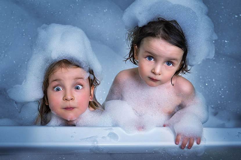 Father Photo Manipulations With His Daughters  8