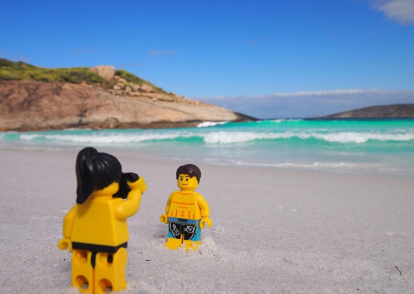 LEGO couple travel wrold 4