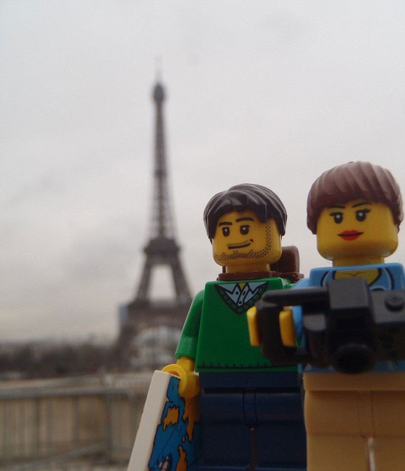 LEGO couple travel wrold 24