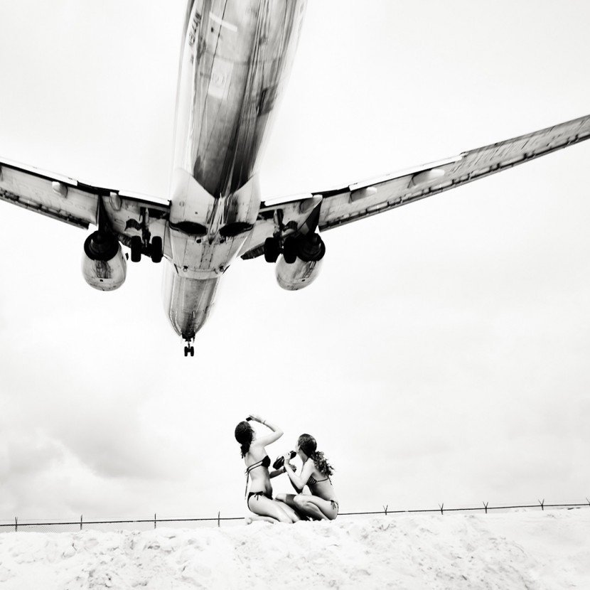 Photographs Of Planes  Close To Land 7