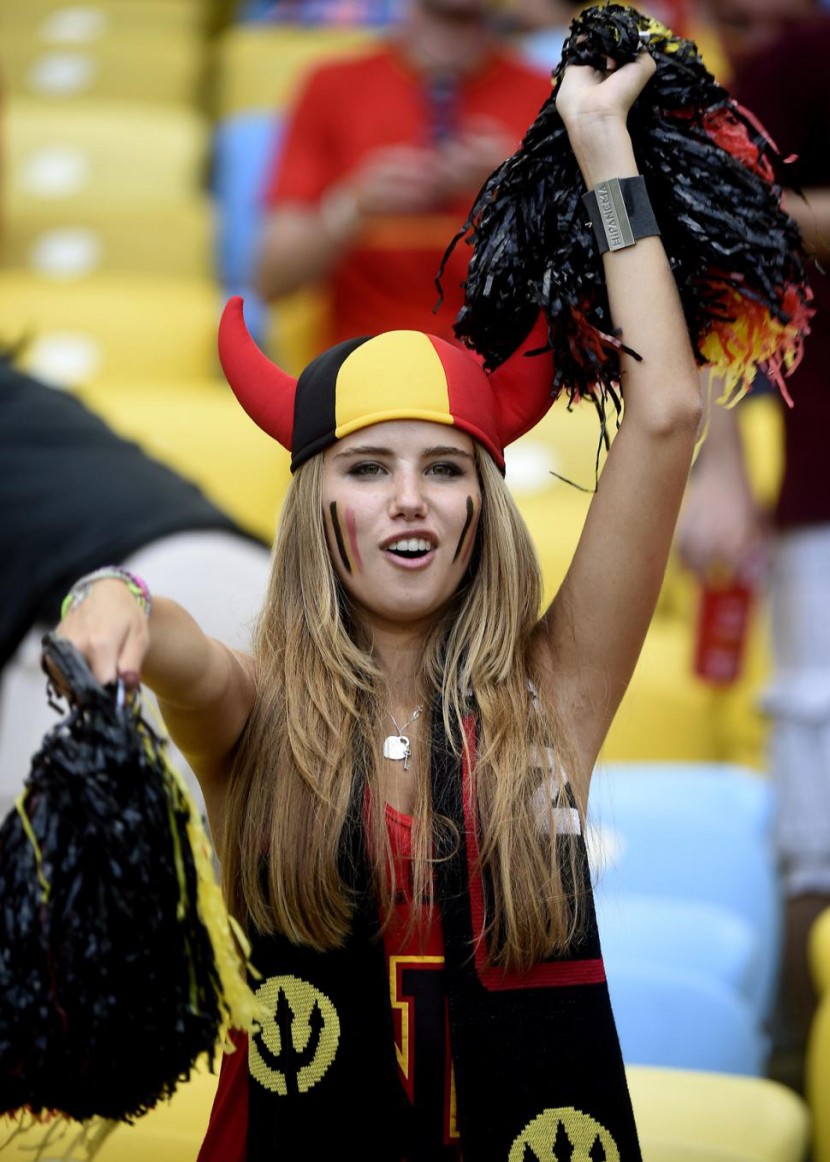 A 17-Year-Old Belgian World Cup Fan Won A Modelling Contract After Her Crowd Pic Went Viral 12