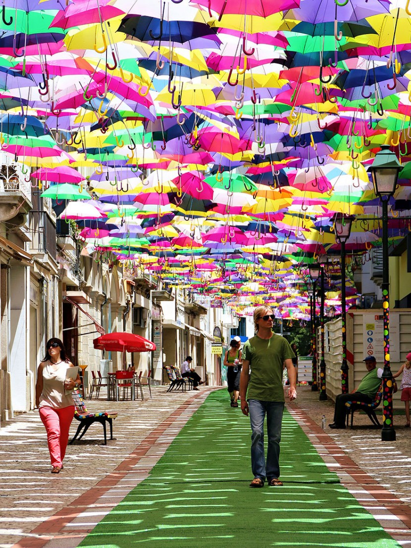 葡萄牙AgitAgueda藝術節，換了新衣裳的七彩雨傘街 4