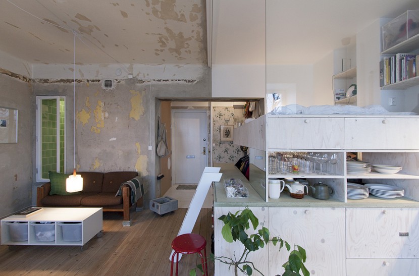 Tiny Former Storage Unit Transformed Into Lovely, Cozy Micro-Apartment 5