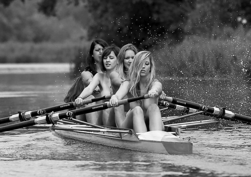 Warwick大學女子划艇隊賬戶被封，Facebook稱其裸體日曆為“色情內容” 2