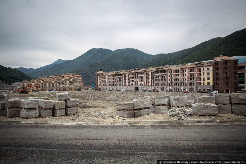 AFTER SIX MONTHS Sochi Olympic Site Looks Like A Ghost City  1