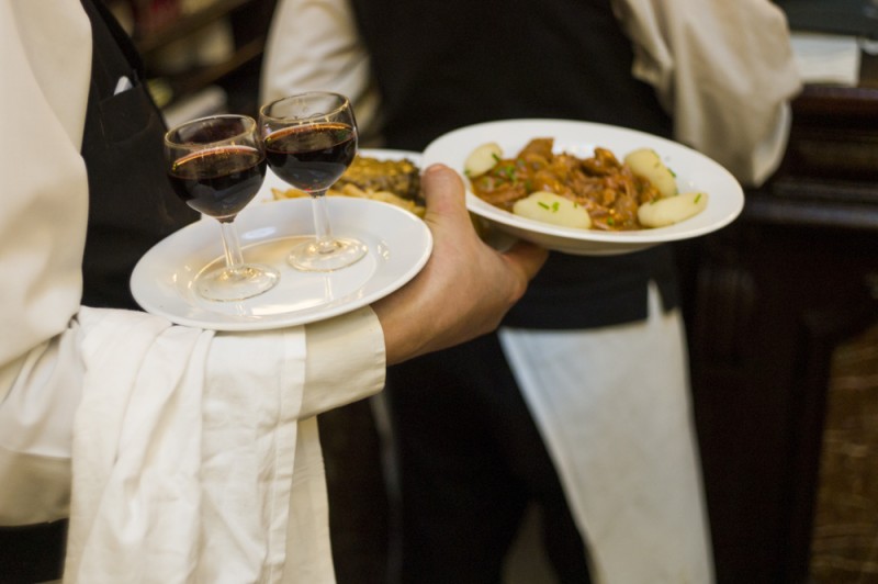 Servers Not Servants: 31 Things Your Waiter Wishes You Knew 4