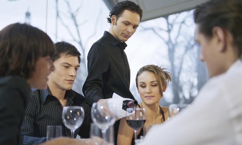 Servers Not Servants: 31 Things Your Waiter Wishes You Knew 8