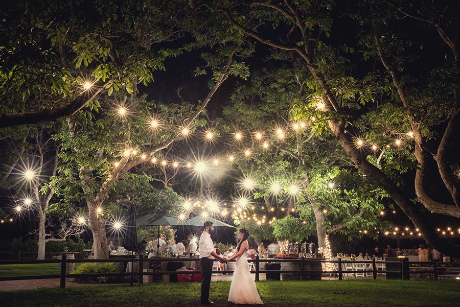 Lighting Ideas make wedding photo look stunning 2