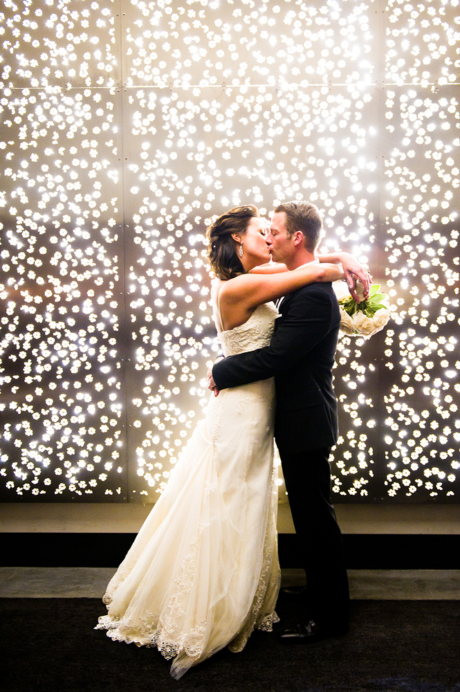 Lighting Ideas make wedding photo look stunning 17