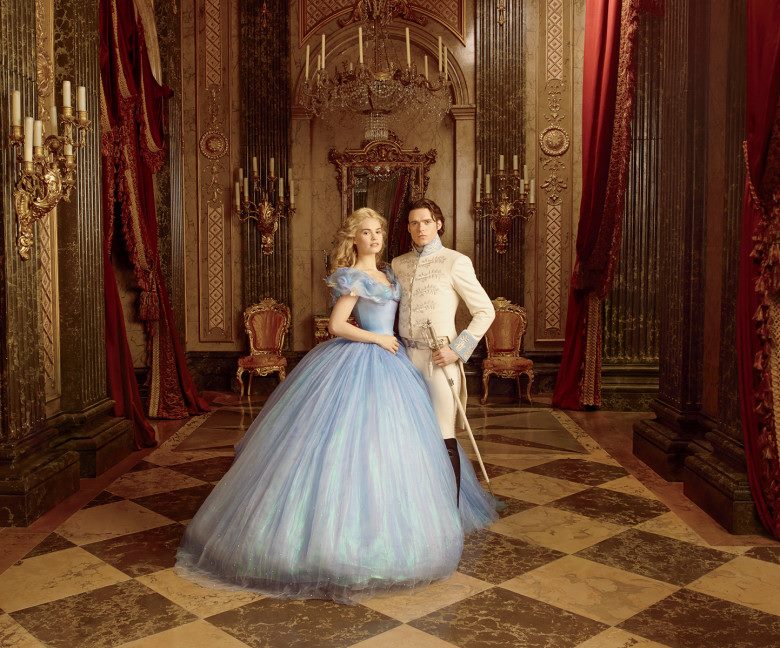 首支真人版《Cinderella》預告片：王子最終能找到玻璃鞋的主人嗎？ 8