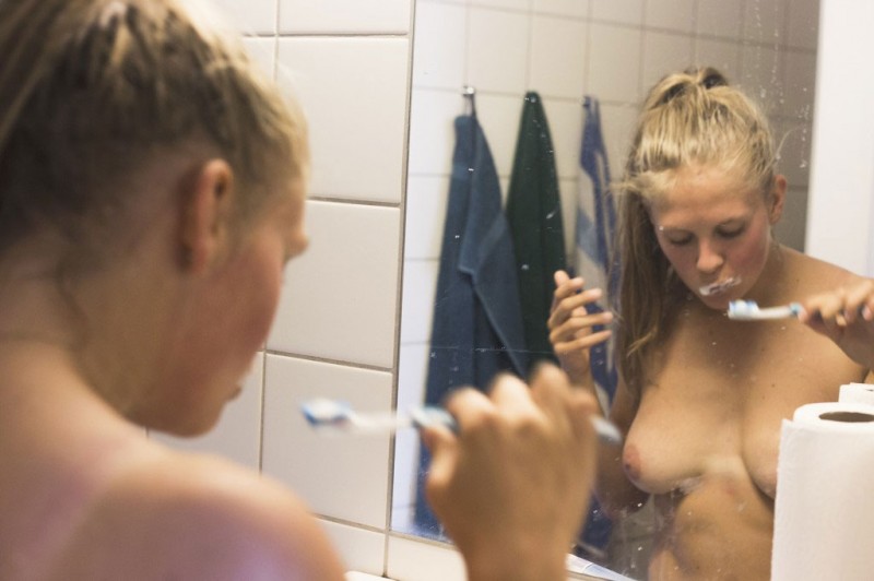 這名丹麥女孩為什麼願意拍裸體寫真，並且公諸於眾？背後的原因值得反思 9