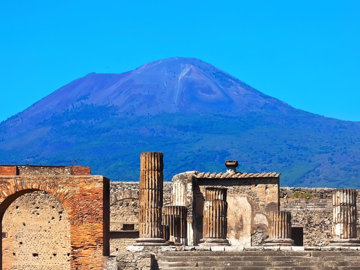 These pictures will make you want to visit Pompeii, which was covered under a layer of volcanic ash thousands of years ago 17