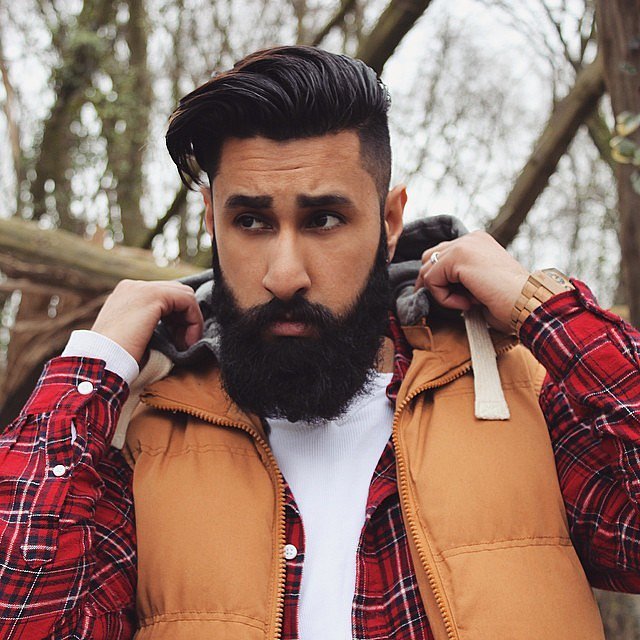 41 Bearded Men So Hot, They Will Melt Your Computer Screen 32