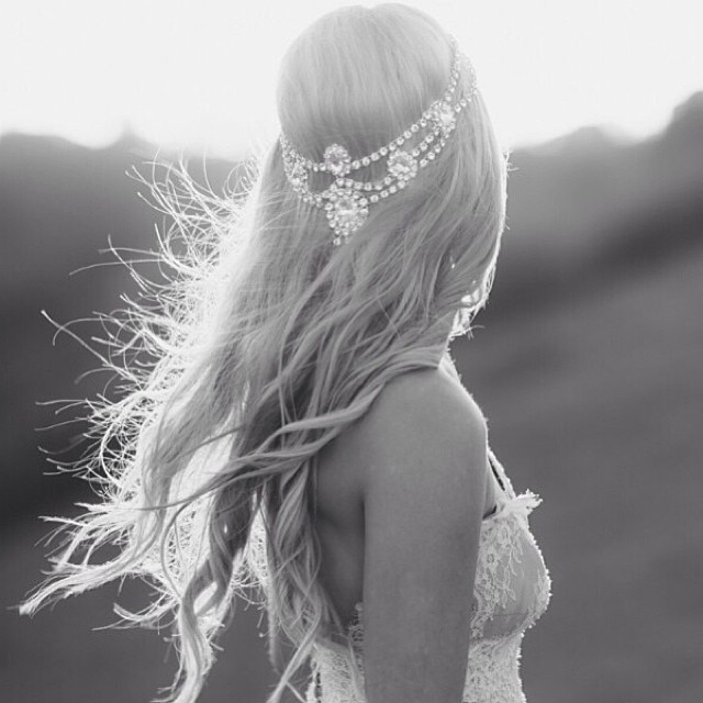 9 Free-Spirited Ways to Be a Gorgeous Bohemian Bride 41