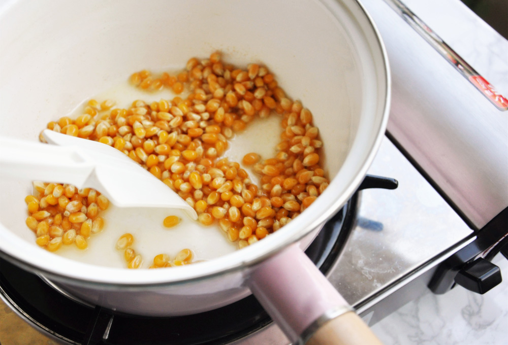 A Day Recipes : Home-made Caramel Popcorn For Movie Night 4