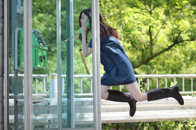 拋開承重的地吸引力：東京少女 Natsumi Hayashi 用「漂浮」再次凸顯日常 5