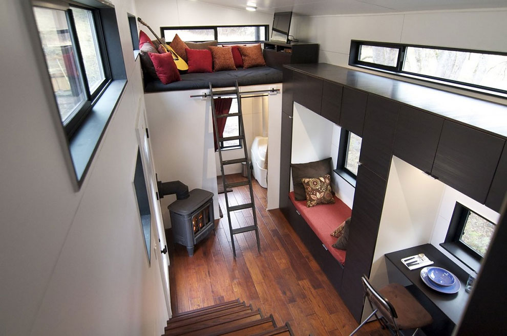 This Ingenious Couple Built The House Of Their Dreams — And It’s Amazingly Small! 3