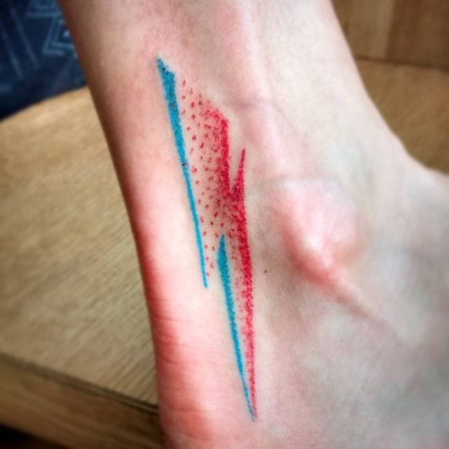 Ankle Tattoos：這 20 張「腳踝」質感刺青，能給你更多想留下紀念的理由！ 19