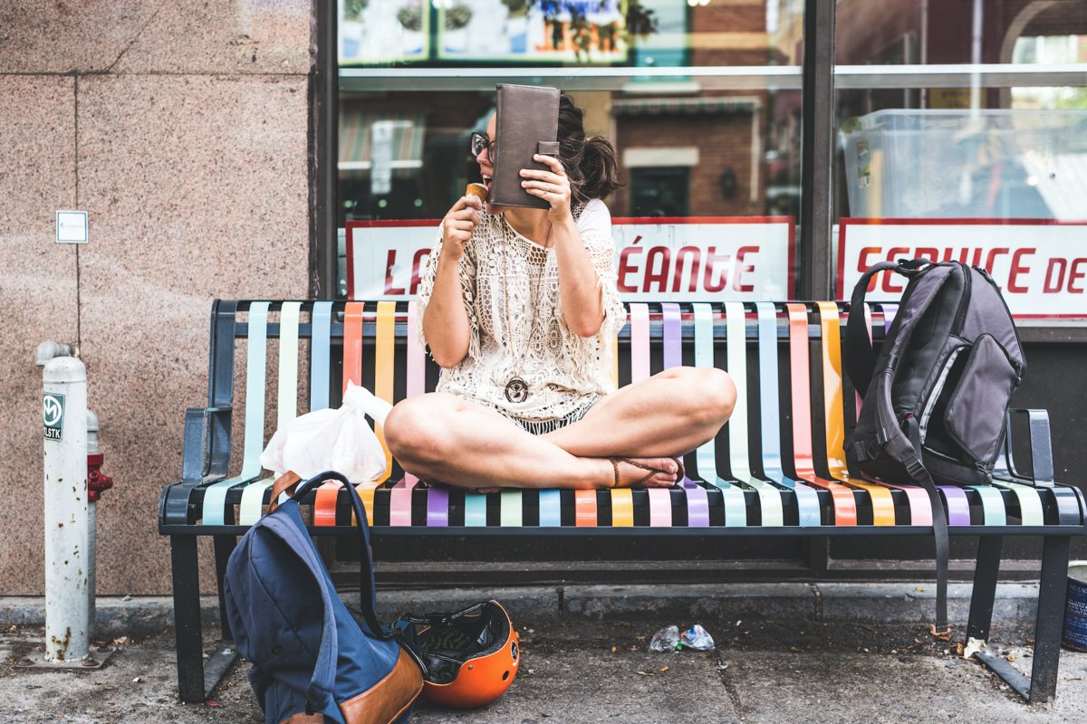 Photographer Snaps Lovable Images Of His Camera-Shy Girlfriend 8