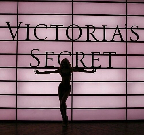 What I Learned : 在 Victoria's Secret 工作是種怎樣的體驗？ 3