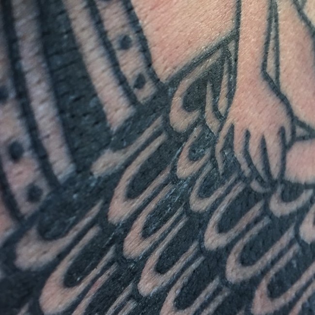 耗時半年，全球最性感男星 Adam Levine 背部刺青完成！ 3