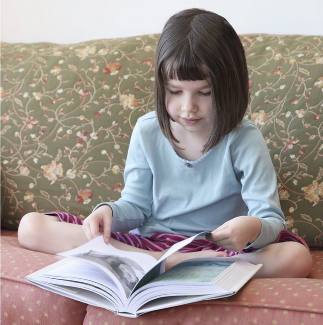 Angelina Jolie 也買她的畫作！英國六歲「自閉症」女童的勵志成長故事 7