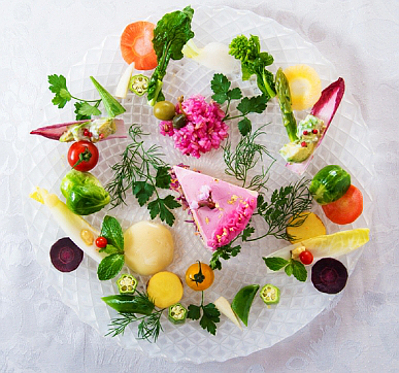 New cafe in Japan serves up salads in the form of gorgeous colourful cakes 7