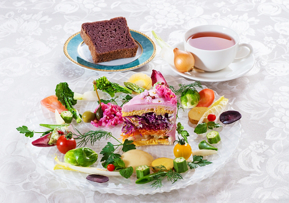 New cafe in Japan serves up salads in the form of gorgeous colourful cakes 8