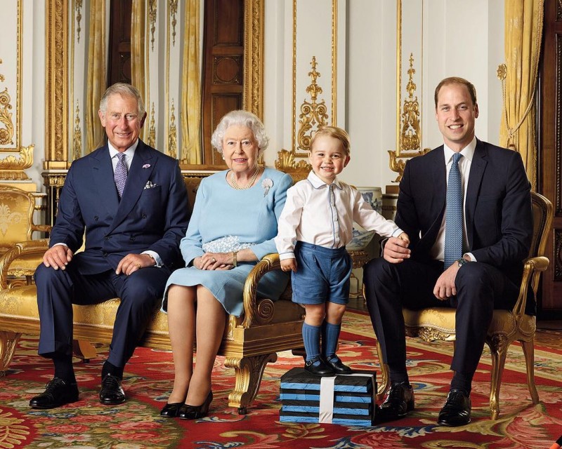 慶祝英國女王 90 歲生日，小王子 George 首次加入全家福紀念郵票！ 3