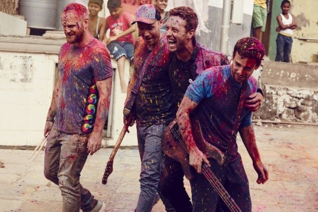 First Look：Coldplay 超現實 MV 場景，喚醒世人的想像和 1