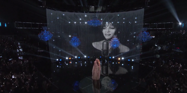 First Look：Whitney Houston 超越時空與 Christina Aguilera 一起世紀大合唱！ 1