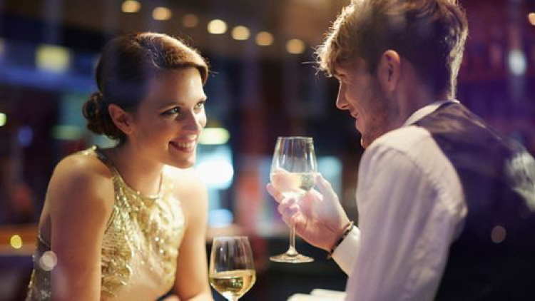 First Date Don'ts：避開這8個小禁忌，你也可以擁有一場美好的初次約會 1