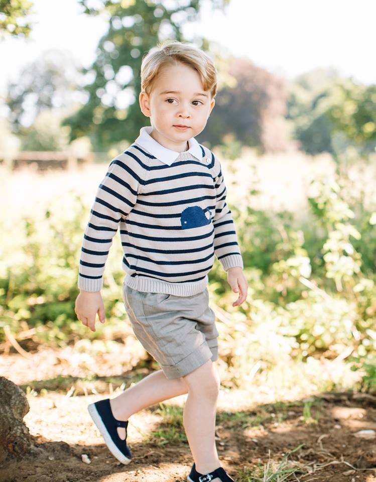 慶祝 George 小王子三歲生日推出的紀念照片，卻讓英國皇室深陷負面評論！ 1