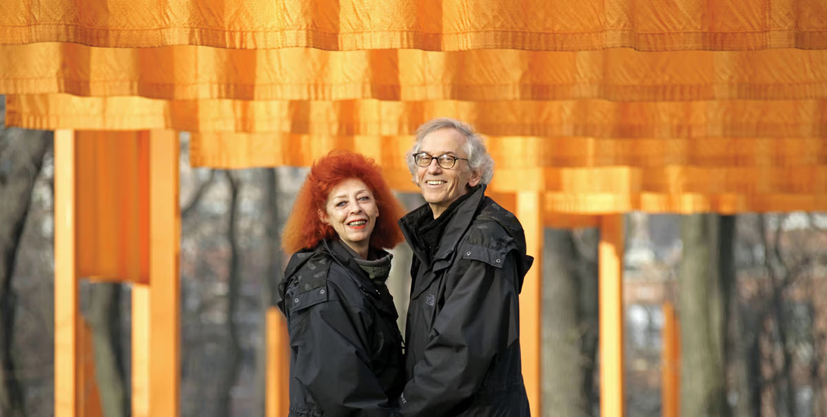 图片[16] - Christo 和 Jeanne-Claude 是艺术界「小姐与流氓」！难民爱上千金，他们用爱情创作旷世巨作！ - 我的世界基岩版中文站 - 我的世界基岩版中文站