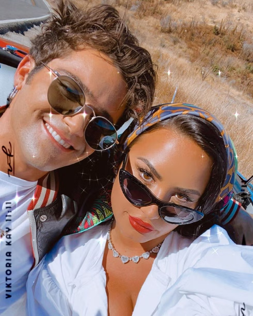 图片[7] - Demi Lovato 终于遇到对的人，月底要举办婚礼了！走过低潮，曾出柜为泛性恋者，幸福全凭坚持！ - 我的世界基岩版中文站 - 我的世界基岩版中文站