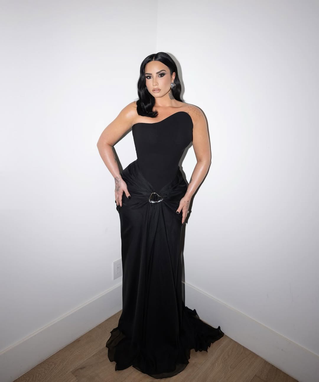 图片[9] - Demi Lovato 终于遇到对的人，月底要举办婚礼了！走过低潮，曾出柜为泛性恋者，幸福全凭坚持！ - 我的世界基岩版中文站 - 我的世界基岩版中文站