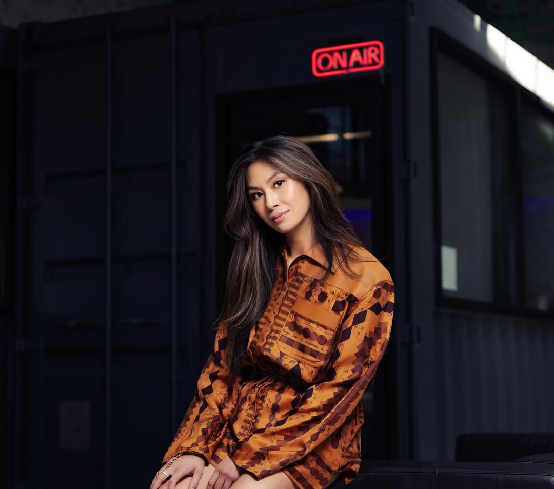 取代Taylor Swift，Lucy Guo 成為「全球最年輕白手起家女億萬富翁」：不只是天才創業家，還是公認的派對動物- A Day  Magazine