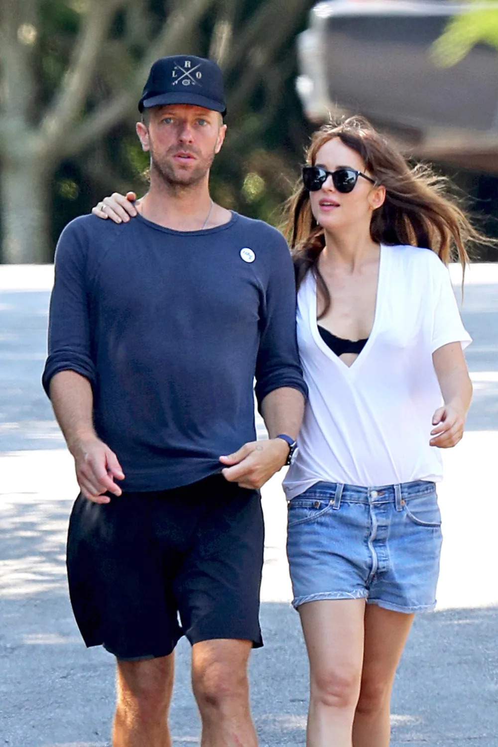 Dakota Johnson 与 Chris Martin 八年情结束！分手后她容光焕发，把他的前度都变成朋友！ - 我的世界基岩版中文站 - 我的世界基岩版中文站