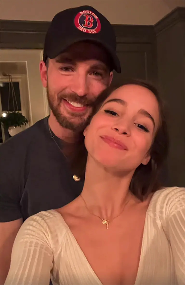 图片[3] - Chris Evans 结婚 2 年了！ 最近分享跟太太求婚的超甜方法，让人想起《Love Actually》！ - 我的世界基岩版中文站 - 我的世界基岩版中文站