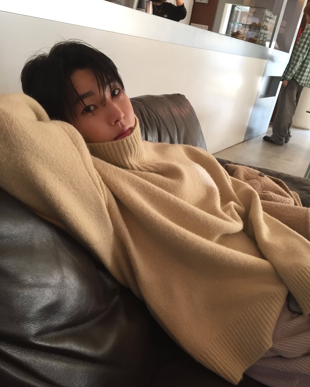 图片[10] - 懂艺术的男人超帅！神似朴炯植的韩国陶艺师在网上爆红，千万网友等着看他捏陶！ - 我的世界基岩版中文站 - 我的世界基岩版中文站