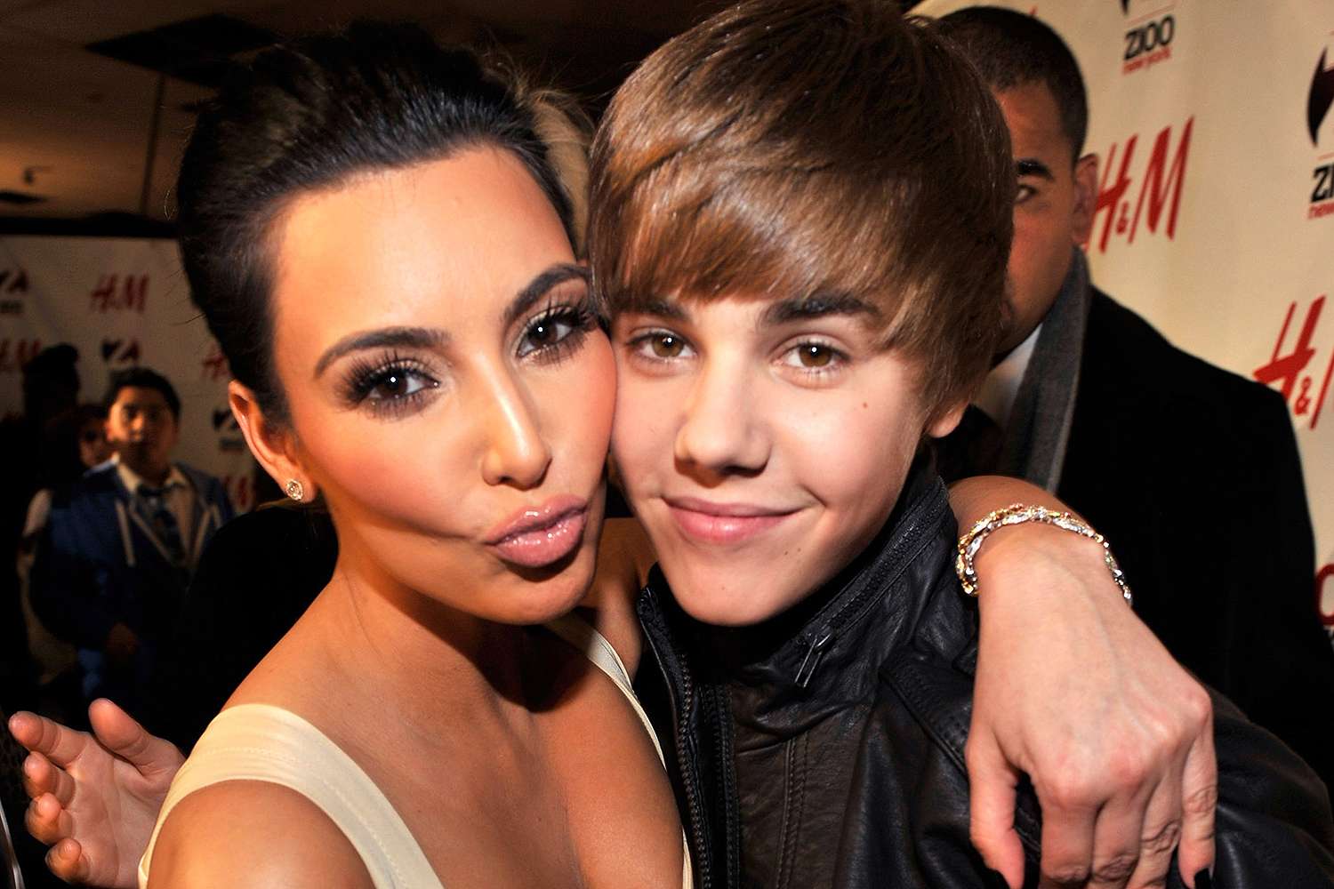 Kim Kardashian 懊悔和16 歲的Justin Bieber 拍「親密照」，直言自己根本應該「被取消」 - A Day Magazine, image size:1500x1000